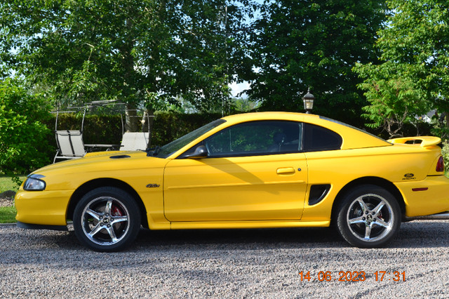Mustang GT 4.6 dans Voitures d'époque  à Ville de Québec