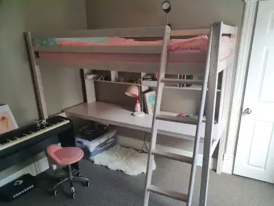 Loft bed with spacious desk Flexa4Dreams., View more