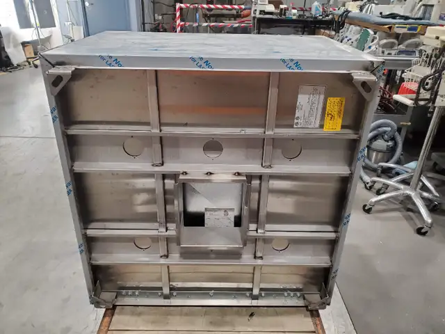 Commercial Type II Exhaust Hood 36 x 36 x 24 in Industrial Kitchen Supplies in Calgary - Image 3