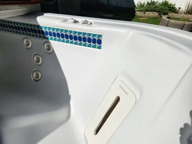 Hot Spring Hot Tub63672034695425122