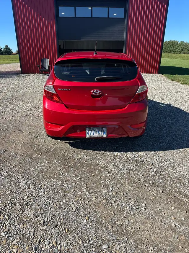 2012 Hyundai Accent 596423486231685124
