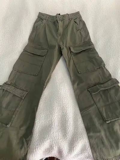 5 pantalons / jeans usagés femme, View more