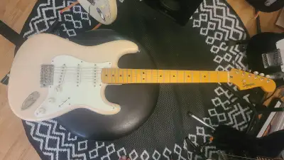 In perfect shape, plays like a dream. Pickup in Ramsay SE. No case. No tremolo. No trades. Price is...