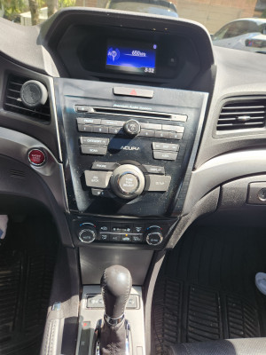 2014 Acura ILX Premium