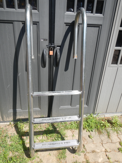 Pool Ladder by Fanta Sea 3 steps with hardware