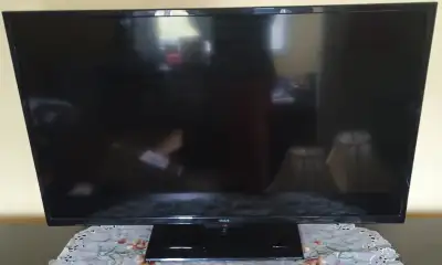 What you see in the pictures is what you get. Its RCA 39 Inches LCD HD TV with 3 HDMI Ports, USB Por...
