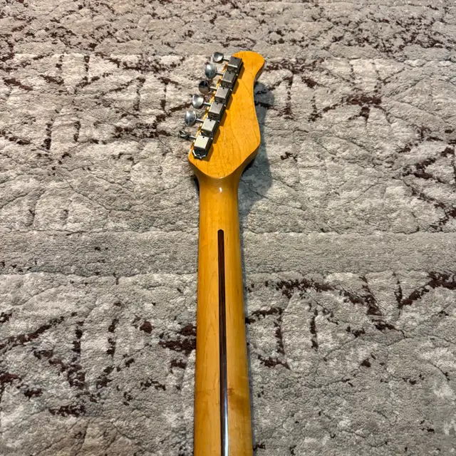 Jay Turser Vintage Series in Guitars in Charlottetown - Image 6