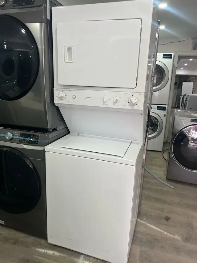 white 27 inch w stack 2 in 1 washer electric dryer set  in Washers & Dryers in Mississauga / Peel Region - Image 2