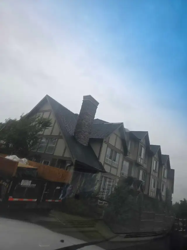 First class Roofing and Renovations429746934839388163