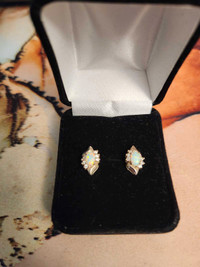 Vintage Opal Earrings 