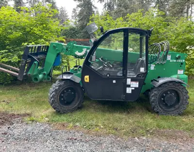 Brand/model: 2017 Genie GTH-5519 Telehandler Year: 2017 Hours: 2030 Reach: 19′ Solid BOSS Tires Dies...