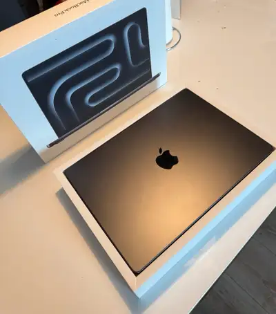 MacBook Pro 2023 14’’, View more