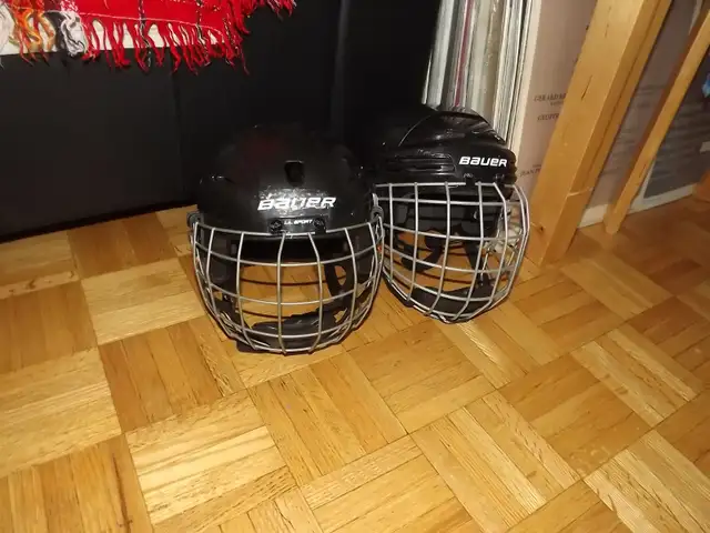 2YOUTHS-TEENS ICE HOCKEY HELMETS+FUL CAGE PROTECTION BAUER BUNDL in Hockey in City of Toronto - Image 3
