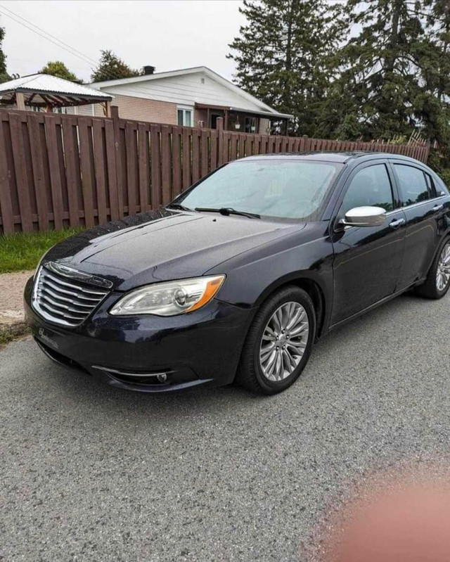 Chryler 200 2012 in Cars & Trucks in Mississauga / Peel Region