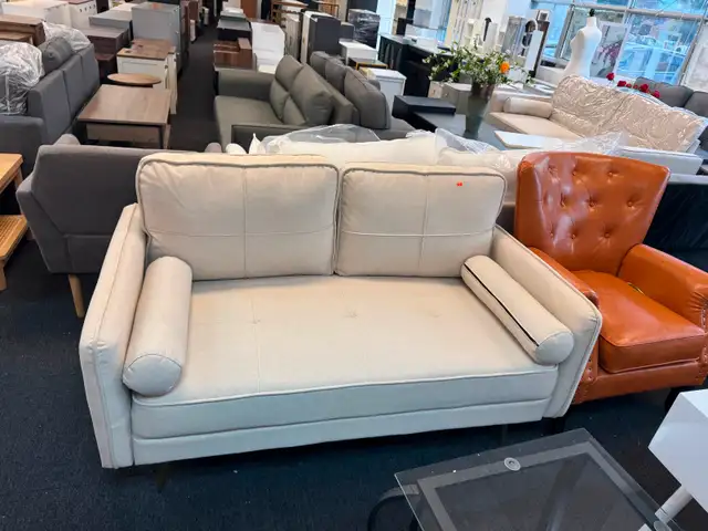 White/light grey sofa63793683326081120