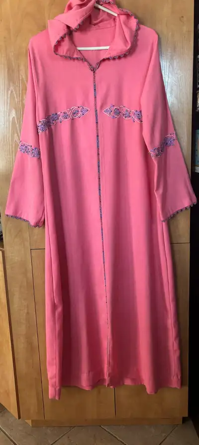 Robe marocaine JAMAIS PORTÉE - taille universelle (one size) – D, View more