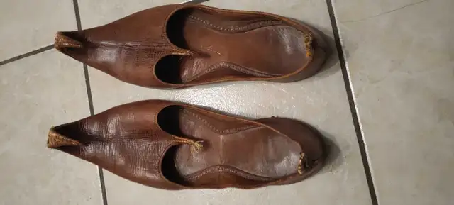 Mughlai shoes hand made leather size 8-9 in Men's in City of Toronto - Image 2