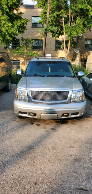 2005 Cadillac Escalade