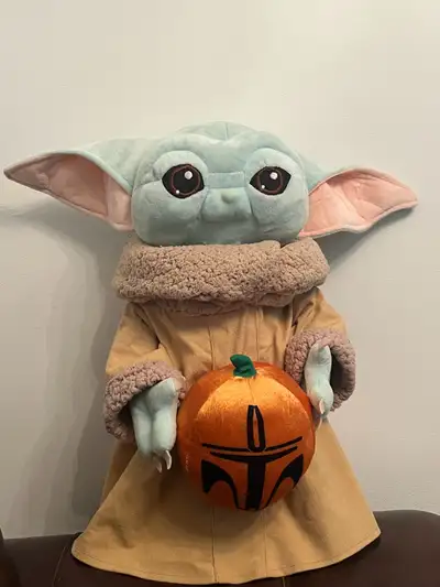 Mandalorian The Child Halloween Door Greeter Baby Yoda Star Wars, View more