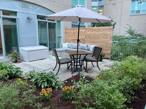 Large executive 1 bdrm directly across the St. Lawrence Market. Available for August 1st. Includes y...
