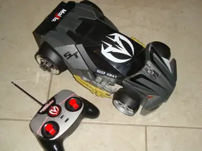 Selling a Maisto Super Trooper RC Car with remote control. Operates on 27MHz frequency. The car oper...