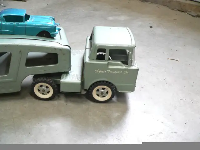 très beau camion transporteur Structo # 11073.1 in Arts & Collectibles in Lanaudière - Image 3