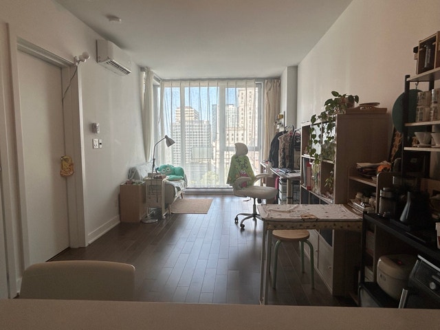 Sublease 3 1/2 Drummond (DT CORE) — photo 2