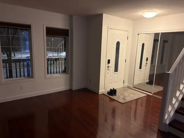 Single Family Home in the Heart of Terwillegar Towne