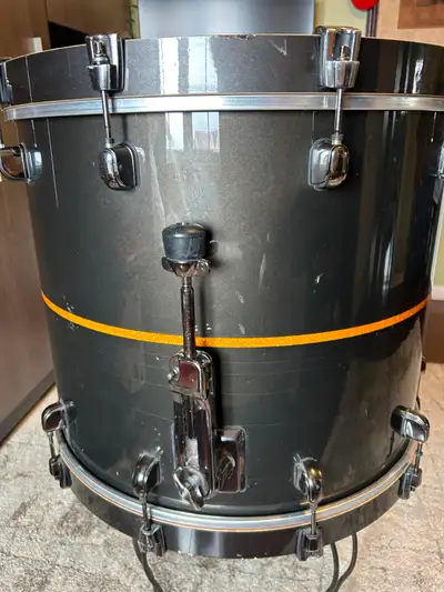 TAMA Starclassic Elite Bubinga Bass Drum 22"x18", View more