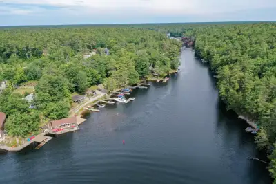 Location -3610 Chapel Hl Ln, Severn Falls, ON We are situated half way between the Big Chute Marine...