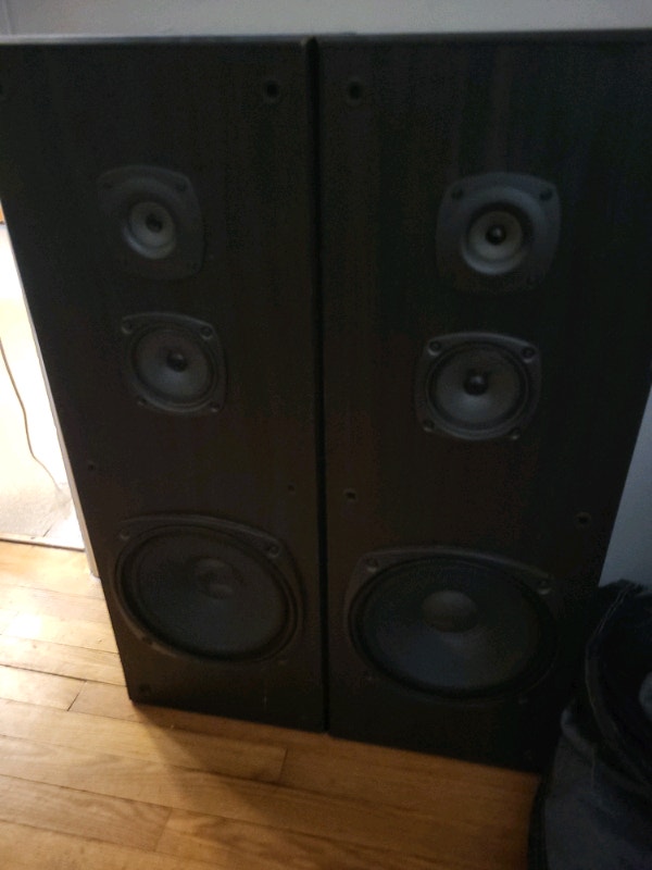 Kenwood tower speakers Speakers Ottawa Kijiji