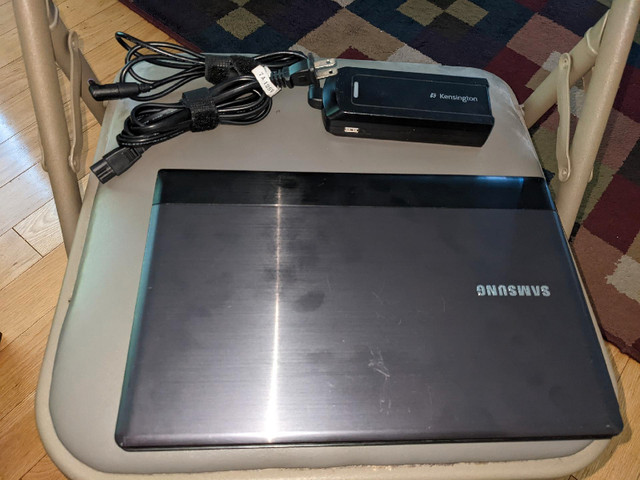 Samsung Lightweight Laptop  NT350U2B-A35L (12.5" Screen) in Laptops in Mississauga / Peel Region - Image 2