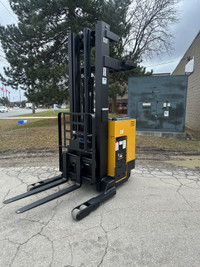 Reach Truck Caterpillar/ Raymond 