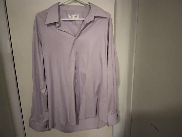 Chemise mauve violet,Vizoni avec boutons de manchette grandeur L dans Autre  à Longueuil/Rive Sud