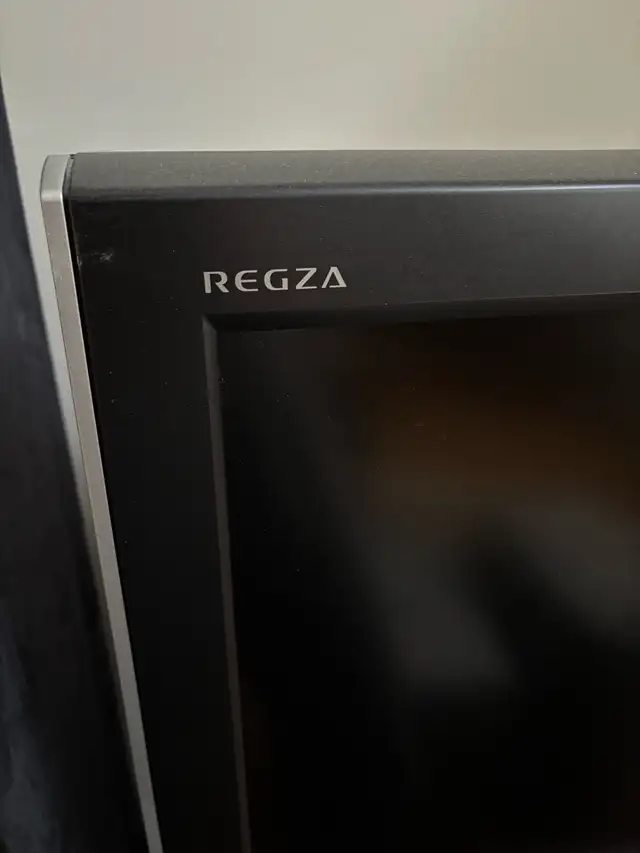 Toshiba TV in TVs in Ottawa - Image 3
