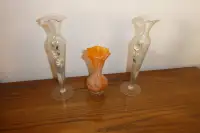 3 flutes à fleurs en verres6 à 12 pouces de haut