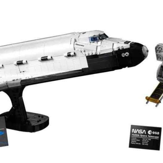 LEGO Space Shuttle Discovery #10283 in Toys & Games in Sault Ste. Marie - Image 3