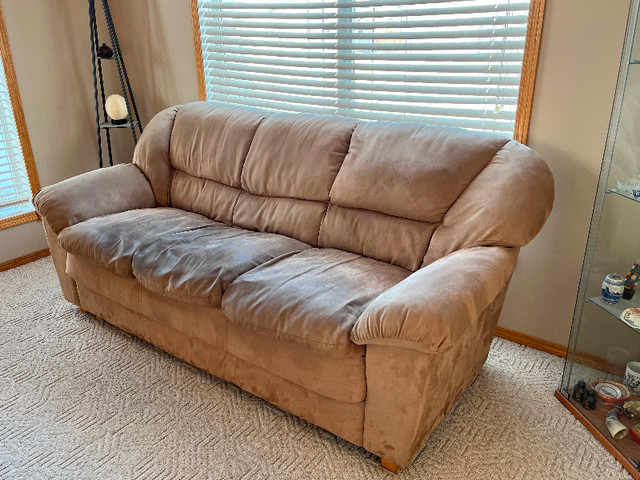 Sofa in Couches & Futons in Red Deer - Image 2