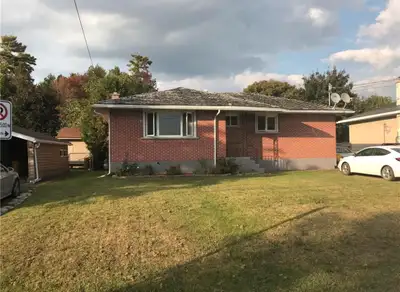 Charming and well-maintained 3-bedroom house available for rent in a prime Pembroke location—just a...
