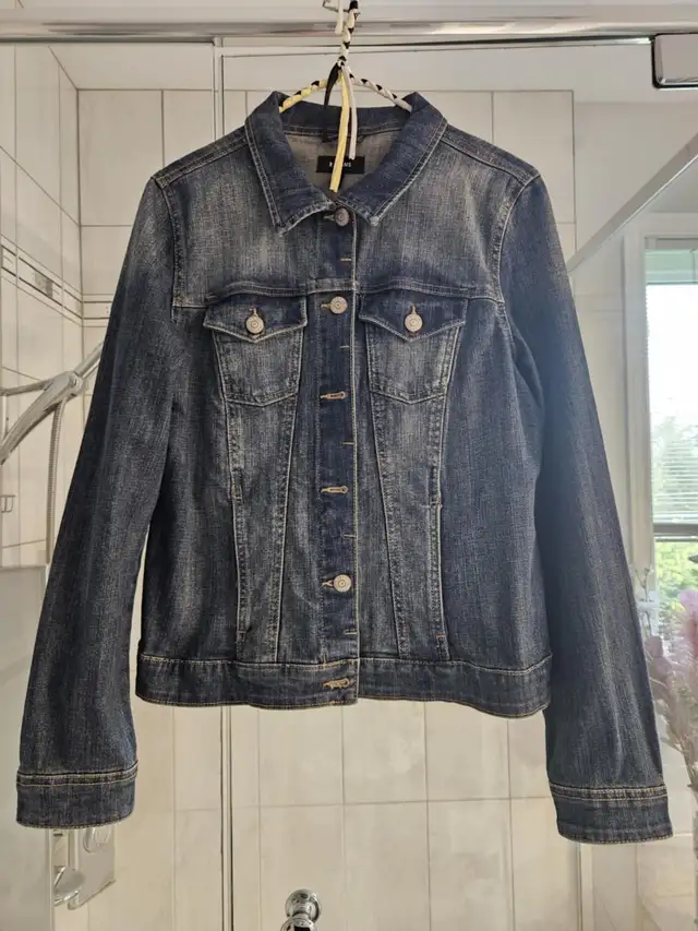 VÊTEMENT FEMME -  MANTEAU JEANS in Women's - Tops & Outerwear in Sherbrooke - Image 2