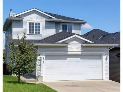 Detached House in Bridlewood SW