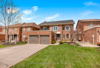 w/5 Bedrooms In Richmond Hill