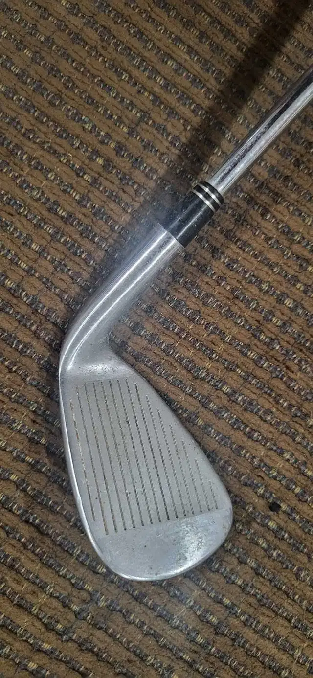 Lefty Taylormade Tour Burner Pitching Wedge  in Golf in Bedford - Image 4