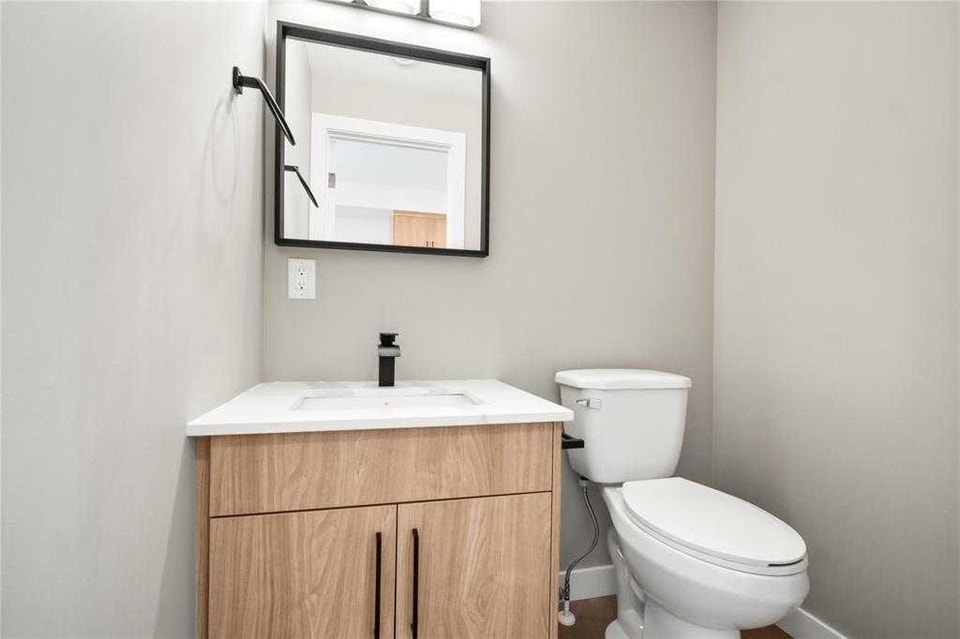 3 Bed 2.5 Bath House 5