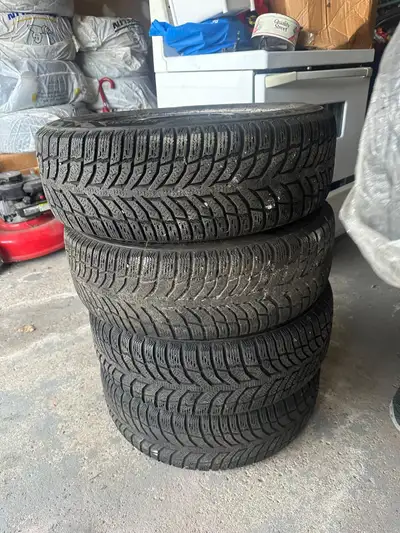 Winter Tyres 80% Life (Used Only 20%) Used Condition Only Serious Buyers No Negotiation Please Size...