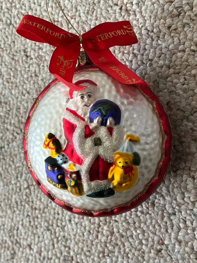 Waterford Christmas decoration (vintage) in Holiday, Event & Seasonal in Calgary - Image 2