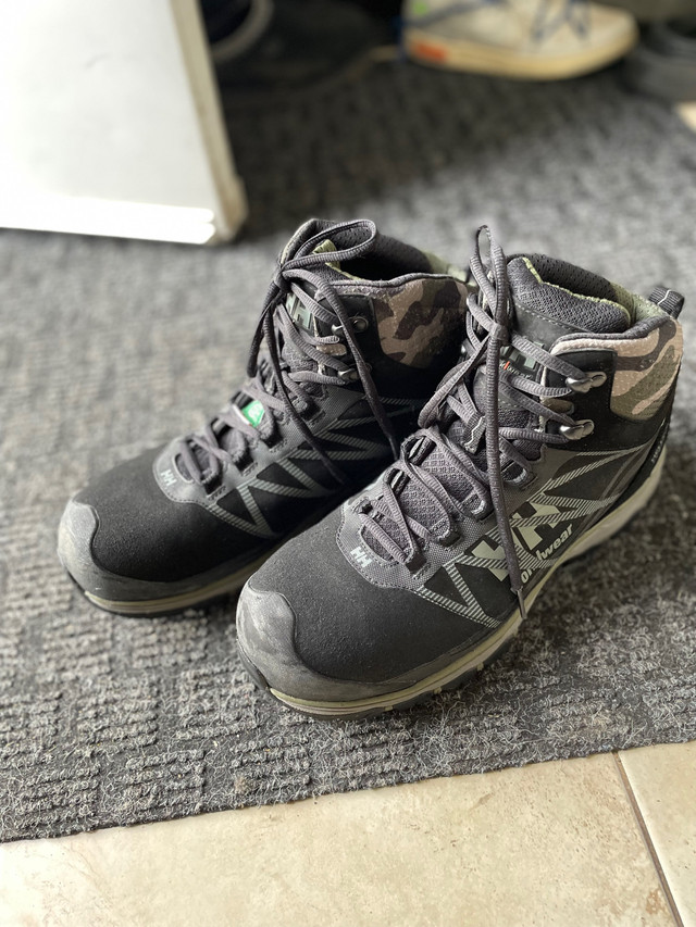 Helly Hansen Steel Toe Boots size 10 in Men's Shoes in Edmonton - Image 3