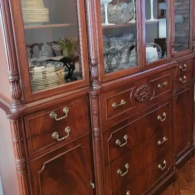 Beautifully carved antique hutch in almost new condition