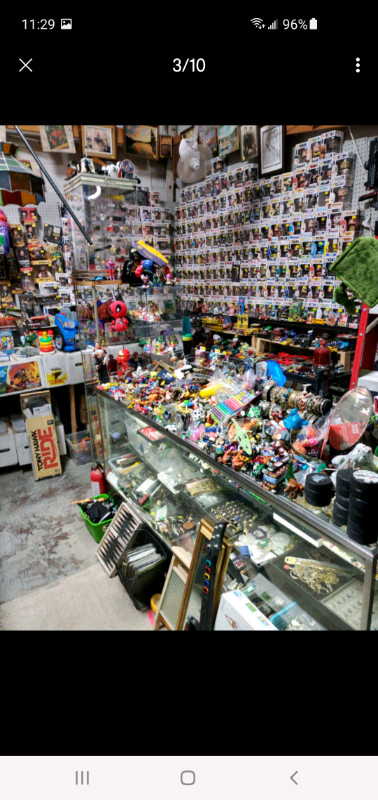 Factory Outlet Flea Market Booth 158 TONS OF FUN comics toys in Events in St. Catharines - Image 3