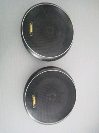 Haut-parleurs 6.5" de marque MEI modèle DS652. 
